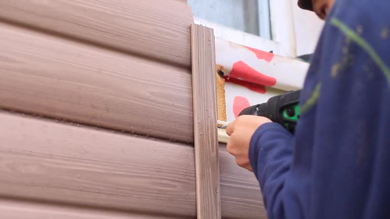 Best Custom Trim and Detailing for Siding  in Phelan, CA